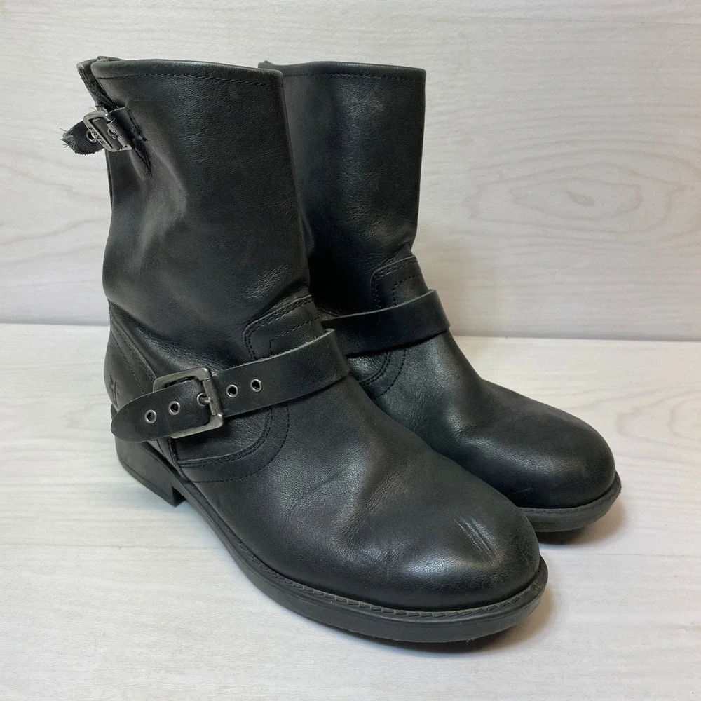 Frye Boys Size 3.5 Engineer Boots Moto Buckle Black Leather Mid Calf 3487501-BLK